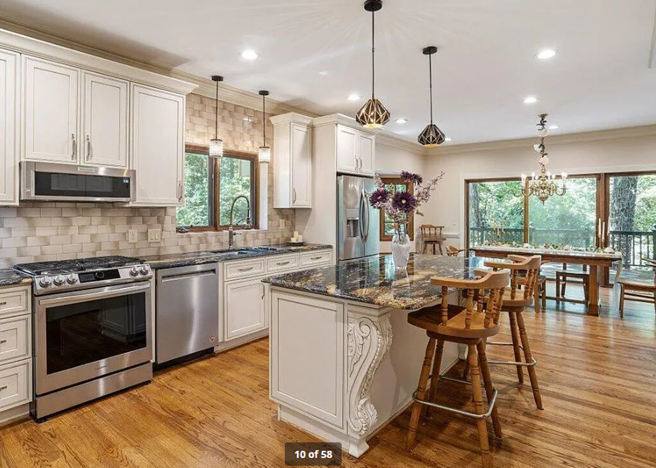 Raleigh-Luxury-Home-For-Sale-10-of-58-Kitchen.webp